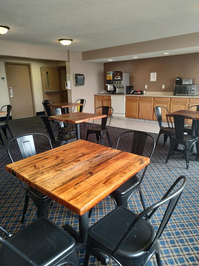 Rodeway Inn Fargo Eksteriør billede